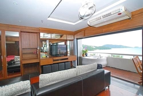 芭东塔假日出租酒店(Patong Tower Holiday Rentals M1501)