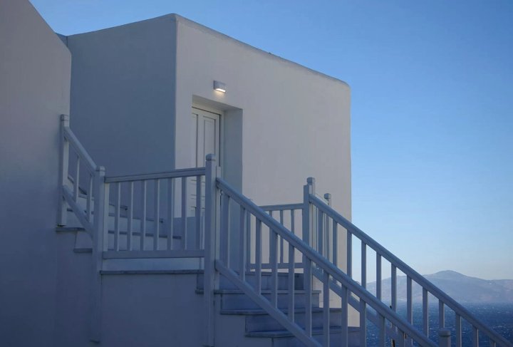 爱玛仕米克诺斯酒店(Hermes Mykonos Hotel)