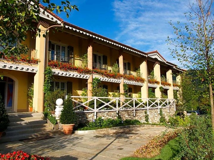 贝尔韦德瑞别墅公园酒店(Park Hotel Villa Belvedere)