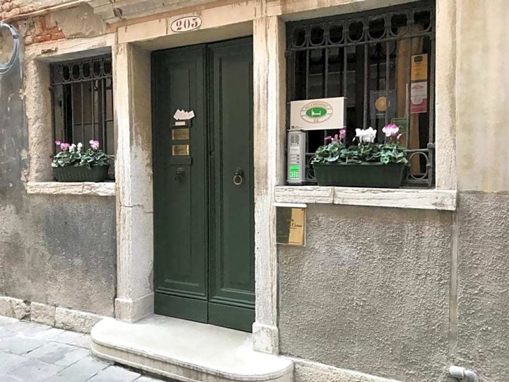 Le Due Corone Bed & Breakfast