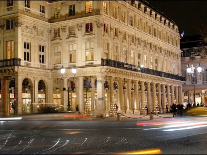 巴黎中心酒店(In the Heart of Paris)