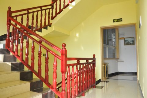 QQ客栈(张家界市区店)