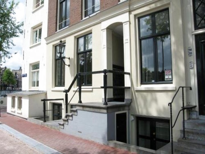 阿姆斯特丹运河酒店(Amsterdam Canal Guest Apartment)