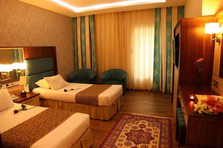 伊斯发罕Aliqapu Parsian酒店(Aliqapu Parsian Hotel Isfahan)