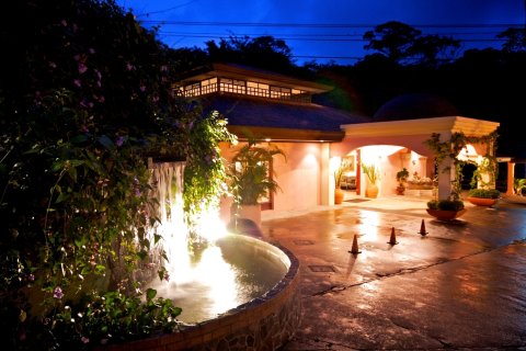 埃托卡诺温泉度假酒店(El Tucano Resort & Thermal Spa)