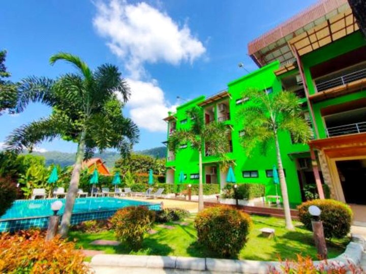 甲米兰塔莫拉克度假酒店(Morakot Lanta Resort Krabi)