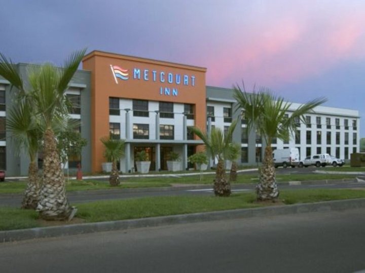 哈博罗内大棕榈皮尔蒙梅考特宾馆(Peermont Metcourt Inn at The Grand Palm, Gaborone)