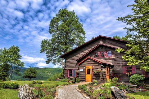 加内山旅馆(Garnet Hill Lodge)