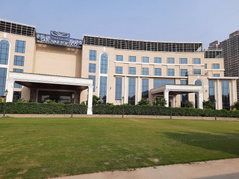 The Gaurs Sarovar Portico