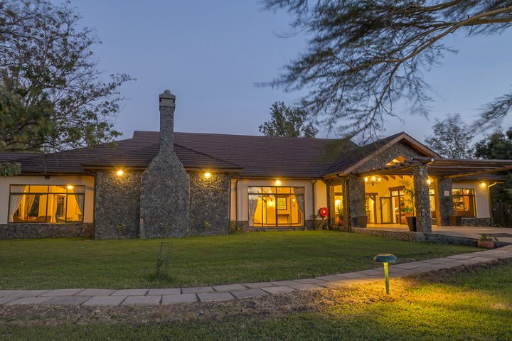 Sweetwaters Tented Camp Lodge