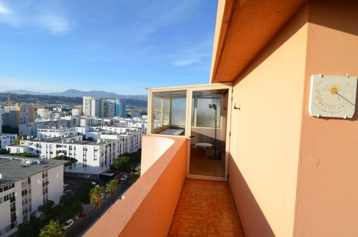 4 居公寓阳台酒店 - 我的尼斯酒店(Modern Apartment 8 Persons with Open View on Terrace Nice Airport District)