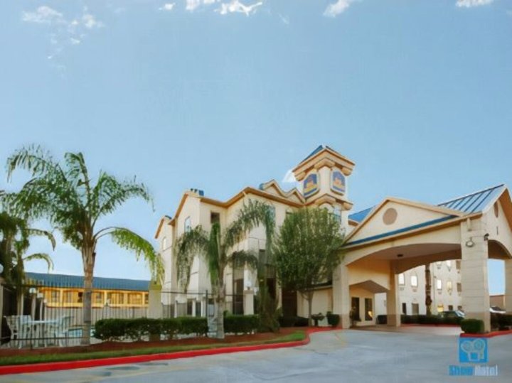 贝斯特韦斯特优质休斯顿套房旅馆(Best Western Plus Northwest Inn and Suites Houston)