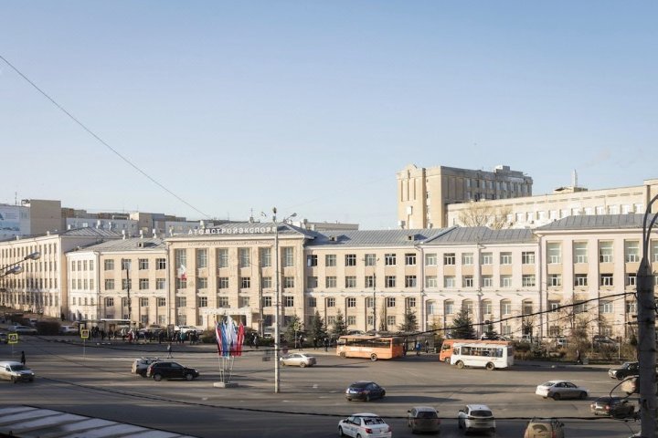 自由广场 4 号公寓酒店(Apartments on Svobody Square 4)