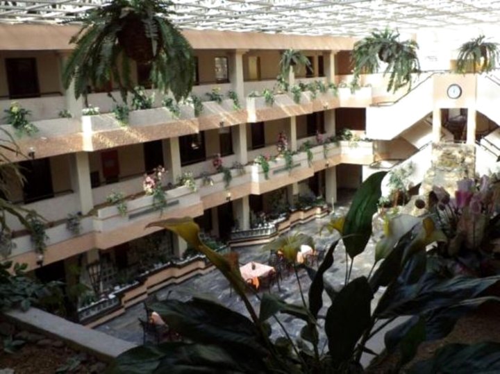提华纳嘉年华酒店(Hotel Fiesta Tijuana)