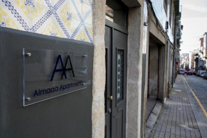 Almada Apartments 468