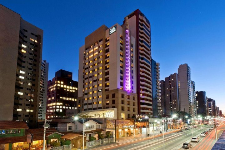 古里提巴 QOYA 酒店(Qoya Hotel Curitiba, Curio Collection by Hilton)