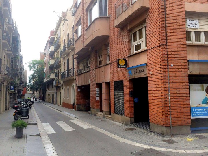 巴塞罗那城北旅馆(Barcelona City North Hostal)