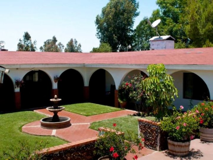 帕拉尔乡村酒店(Rancho El Parral)