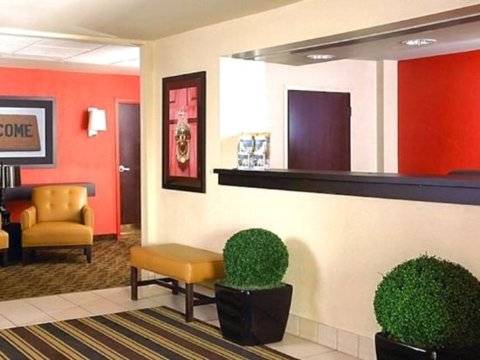 奥兰治县约翰韦恩机场美国延住酒店(Extended Stay America Suites - Orange County - John Wayne Airport)