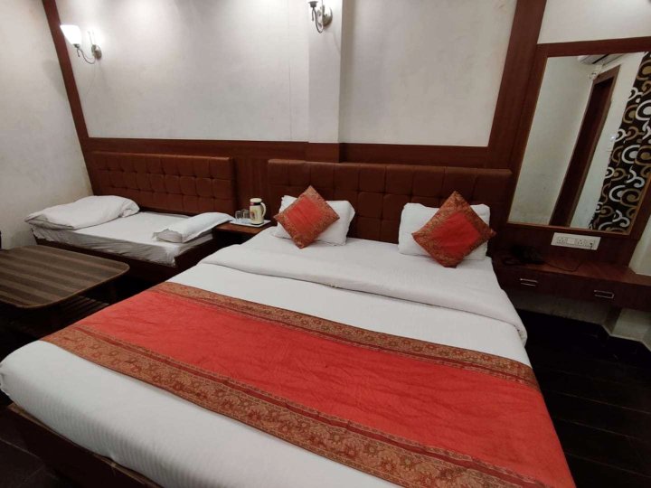 Hotel Ashoka Ganges