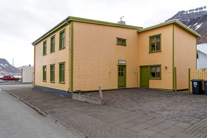 伊萨菲杰杜尔青年旅舍(Ísafjordur Hostel)