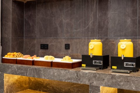 兰溪澜宸国际酒店(宝龙城市广场店)