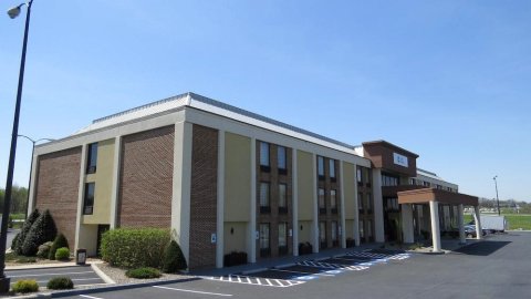 哈里斯堡/赫尔希克拉里昂酒店(Best Western Harrisburg North Hotel)