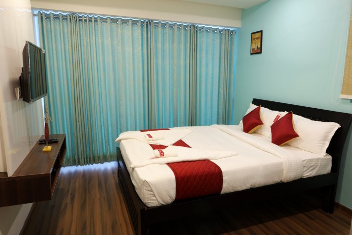 Blobb Serviced Apartements, Golf Edge Gachibowli