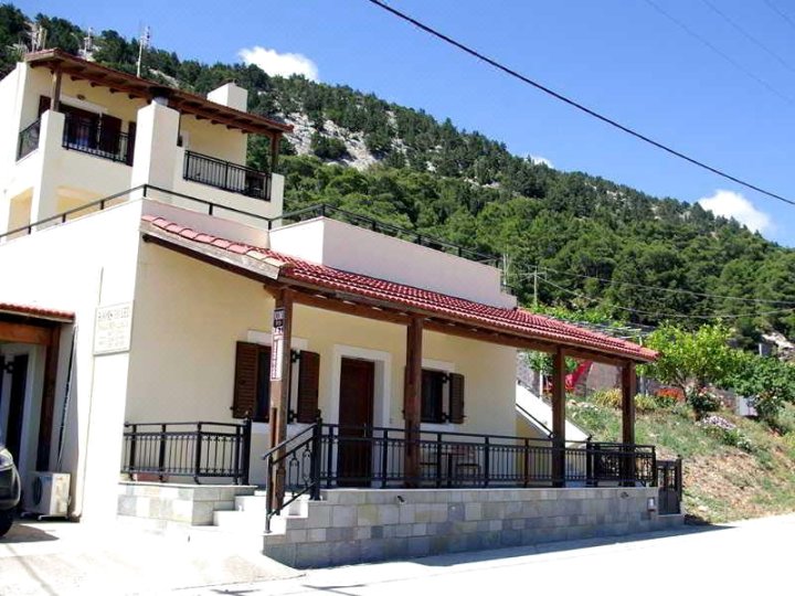 莫诺利索斯乡村酒店(Monolithos Village)