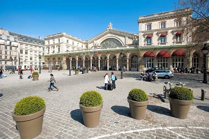 拉法耶蒙大拿酒店(Hôtel Montana La Fayette - Paris Gare du Nord)