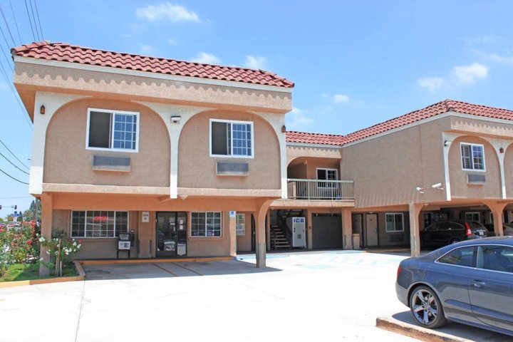 橙市塔斯廷酒店(Orange Tustin Inn in Orange)