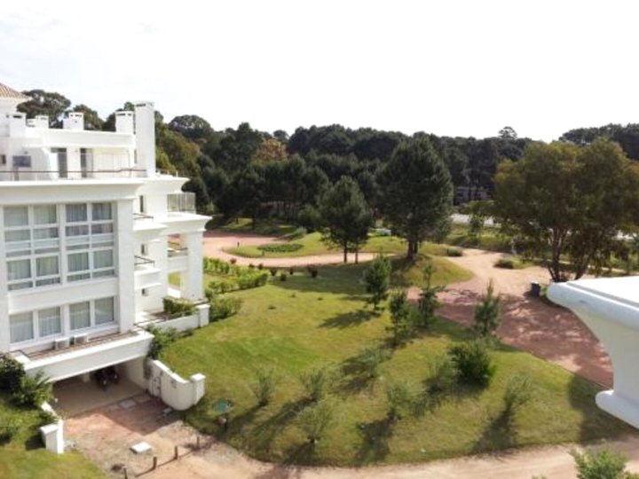 埃斯特角城绿色公园 - 滨海略雷特公寓式酒店(Green Park - Lloret de Mar Punta del Este)