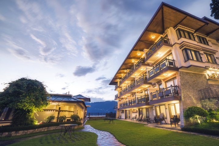 邓忠丽园山间水疗酒店(Denzong Regency- Luxury Mountain Retreat Spa & Casino)