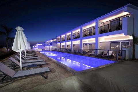 科瑞塔天堂酒店(Caretta Paradise Hotel & Waterpark)