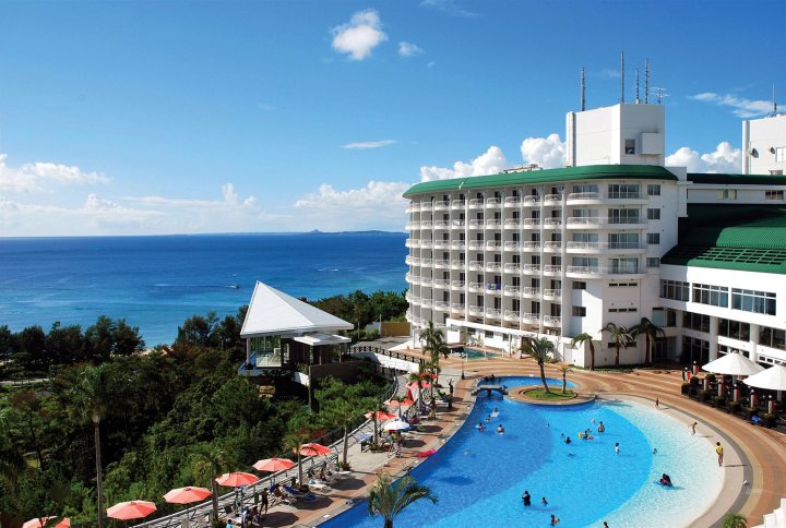 冲绳嘉利吉海滩海洋温泉度假村(Okinawa Kariyushi Beach Resort Ocean Spa)