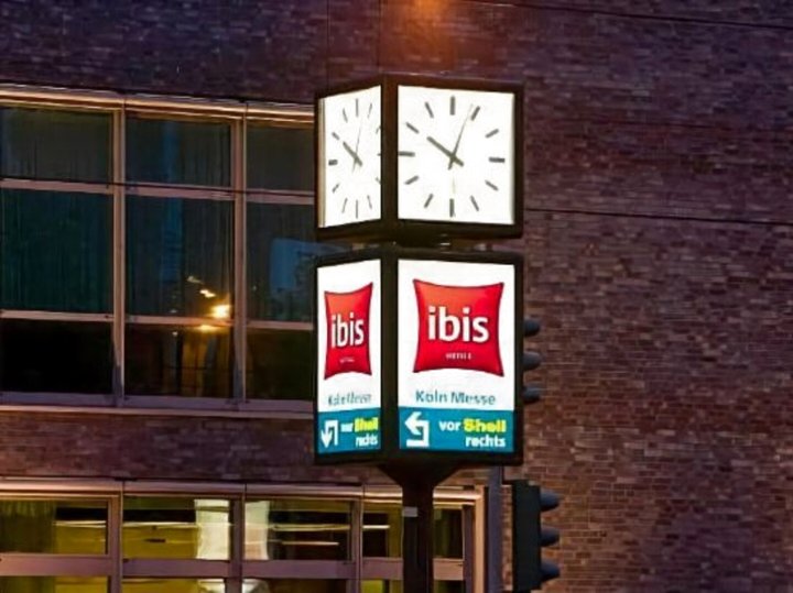 科隆展览中心宜必思酒店(ibis Köln Messe)