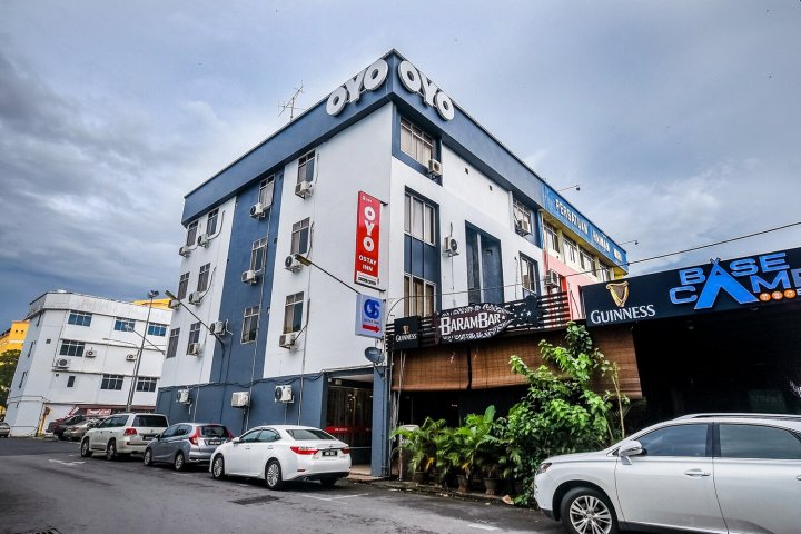 OYO 989 Ostay Inn