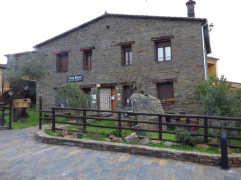 Casa Rural Al-Mofrag y Apartamentos El Mirador de Monfragüe