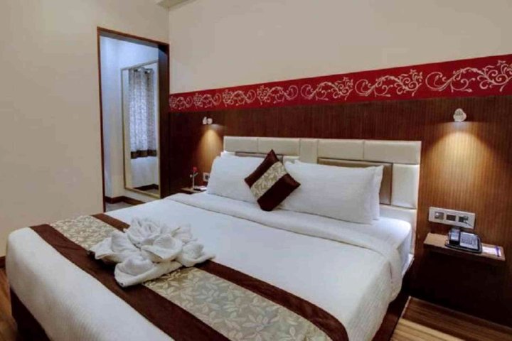 鲁德拉维拉斯酒店(Hotel Rudra Vilas)