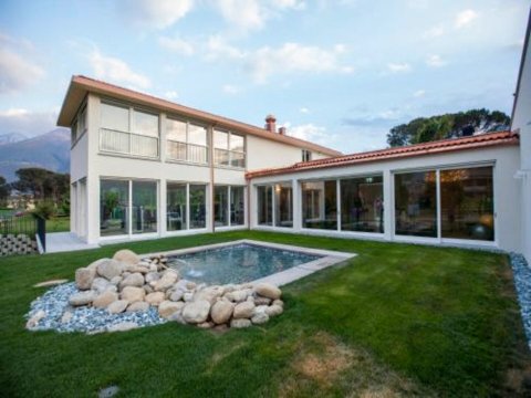 Villa Favorita - Parkhotel Delta