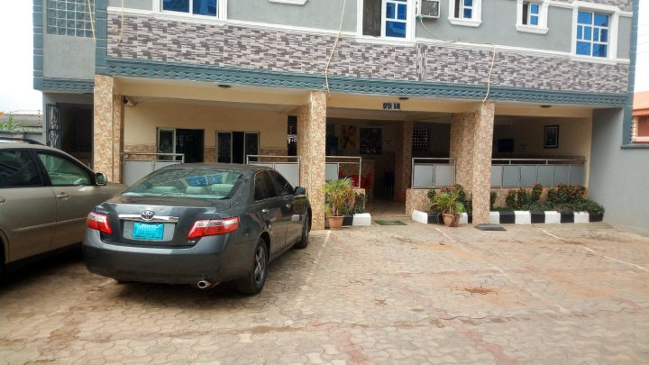 阿贝奥库塔詹姆床和套房酒店(Jam-Bed Hotel and Suites Abeokuta)