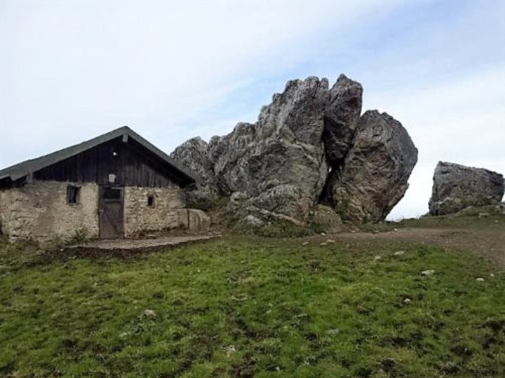 发尔肯史丹马兹葛赖史外葛卡斯托夫旅馆(Gasthof Falkenstein - Metzgerei Schwaiger -)