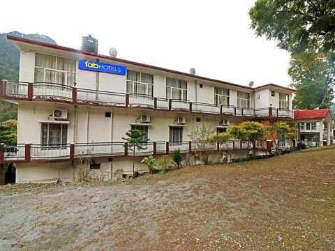 缤旅快捷河景度假村(FabExpress River View Resort)