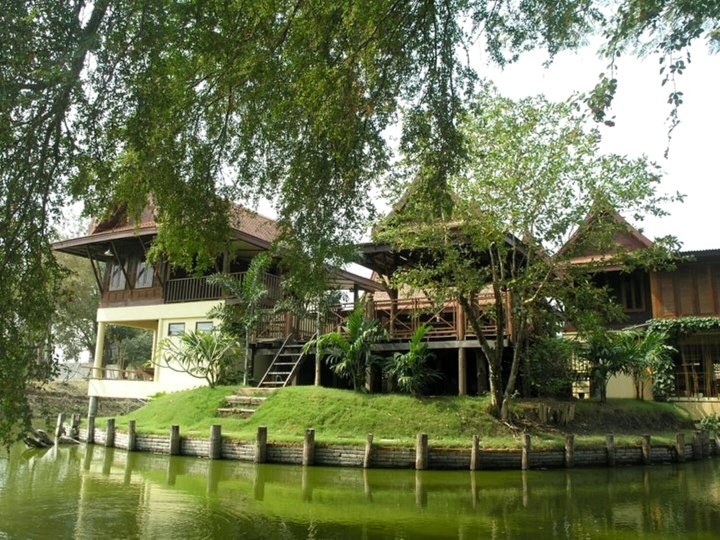 卢安春姆村旅馆(Luang Chumni Village)