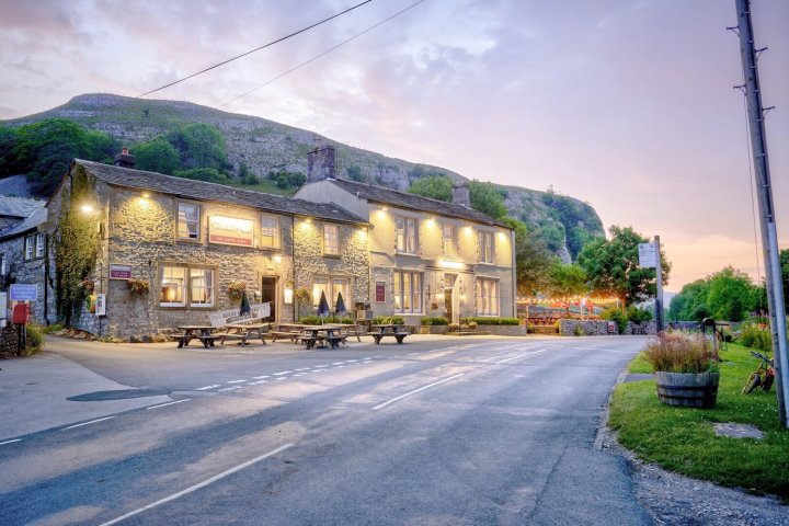 坦南特阿姆斯酒店(Tennant Arms Hotel)