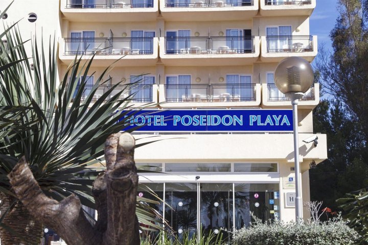 海神海滩酒店(Hotel Poseidon Playa)