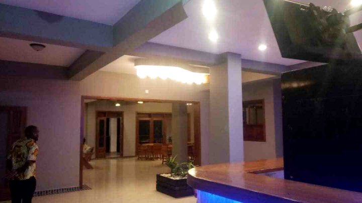 吉塞尼阿桑特酒店(Asante Hotel Gisenyi)