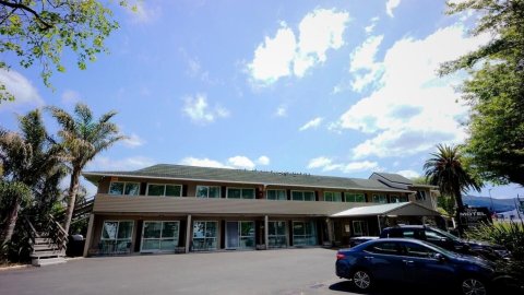 怀希海汽车旅馆(Waihi Motel)