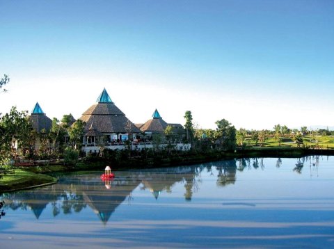 Gassan Lake City Golf Club and Resort Lamphun