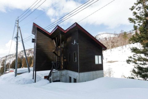 野泽豪斯酒店(Nozawa House)